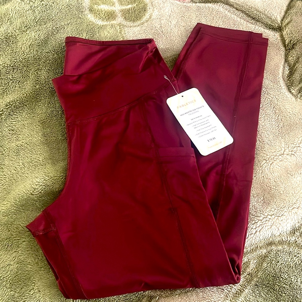Fabletics High Waisted Side Pocket Leggings